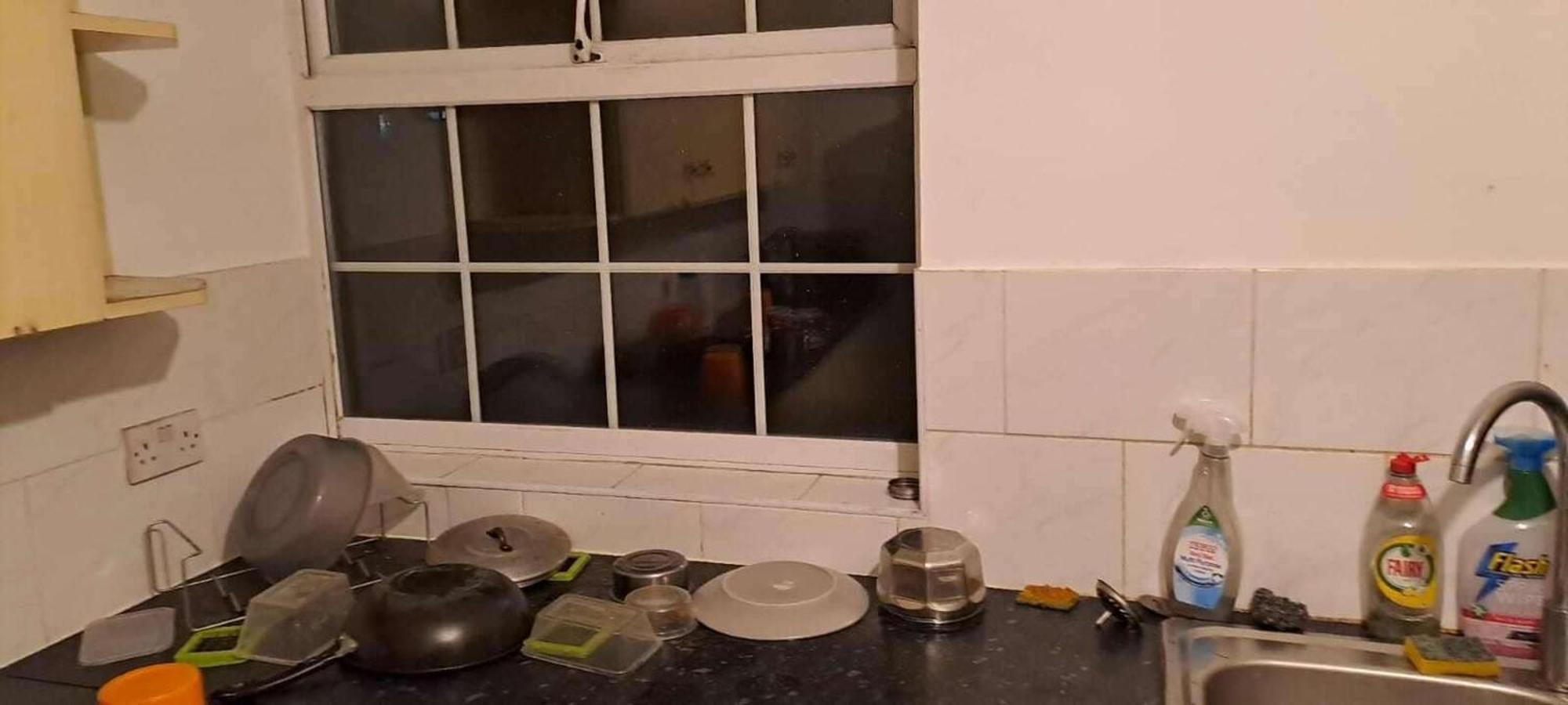 Holiday home Tranquil Neston Grove Retreat In *